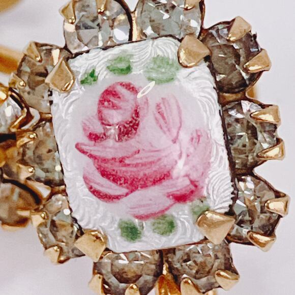 Vintage 1940s Guilloche Rose Rhinestone Gold Tone Screw Back Earrings Dainty - Picture 2 of 10